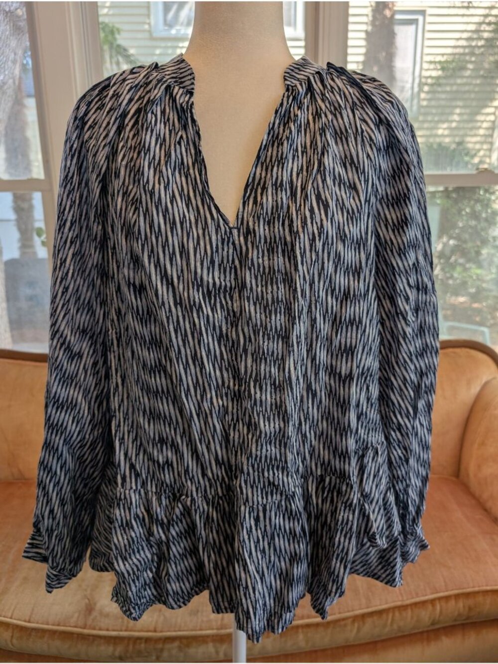 Banana Republic Peplum V-Neck Blouse Size XL Blue/Black Boho Cottage Western